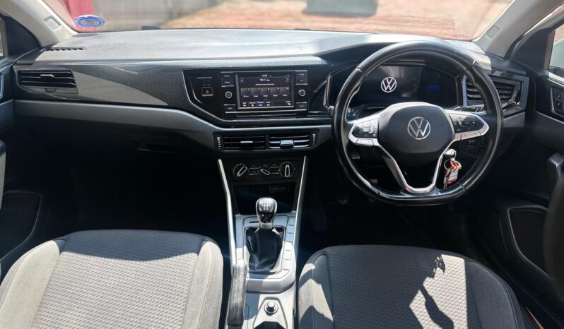 
								VOLKSWAGEN POLO 1.0 TSI full									