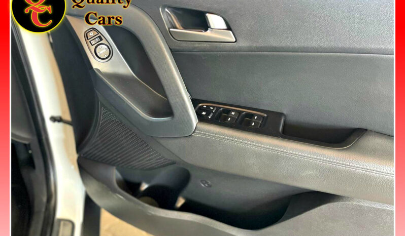 
								HYUNDAI CRETA 1.6 EXECUTIVE full									