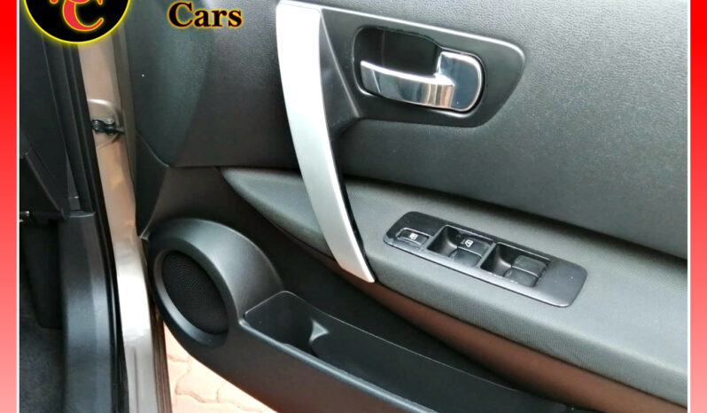 
								NISSAN QUASHQAI 2.0 ACENTA CVT full									