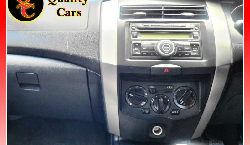 
								NISSAN LIVINA 1.6 ACENTA X GEAR full									