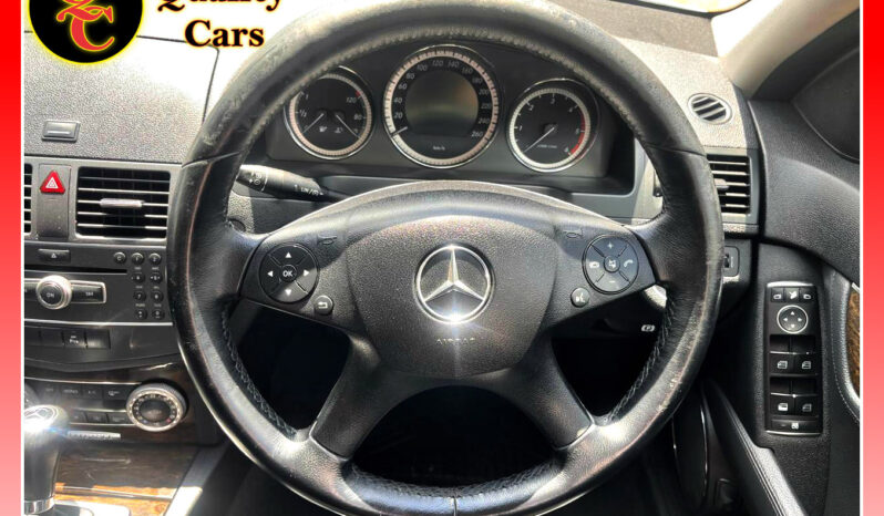 
								MERC C220 CDI AUTO full									