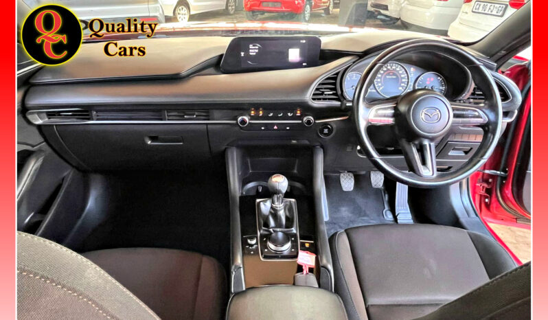 
								MAZDA 3 1.5 DYNAMIC 5DR full									