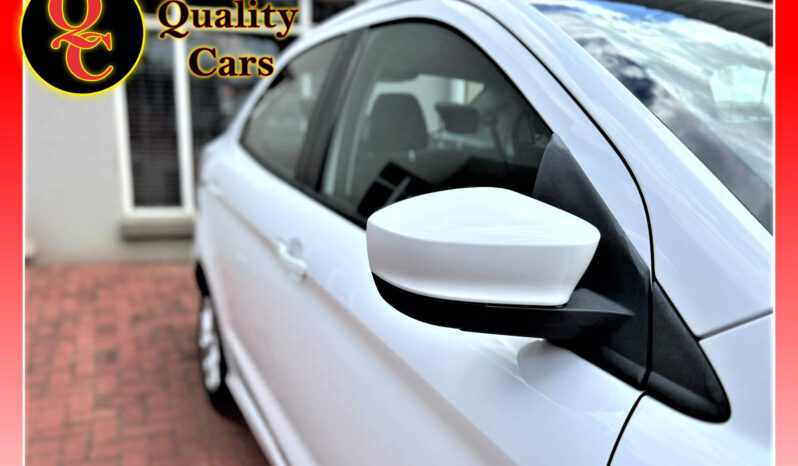 
								FORD FIGO 1.5 TITANIUM full									