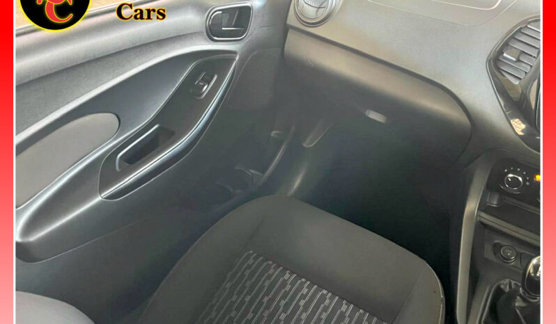 
								FORD FIGO 1.5 AMBIENTE full									