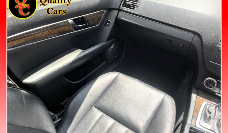 
								MERC C220 CDI AUTO full									