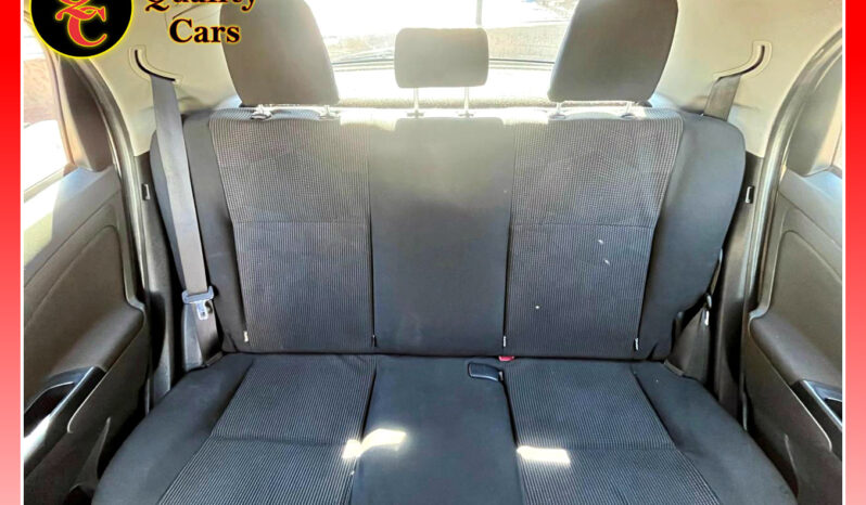 
								TOYOTA ETIOS 1.5 XS SPRINT full									