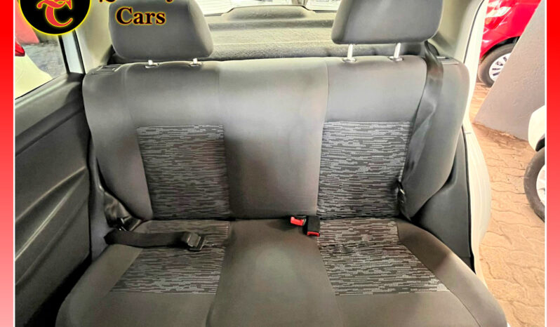 
								VOLKSWAGEN POLO VIVO 1.6 TRENTLINE full									