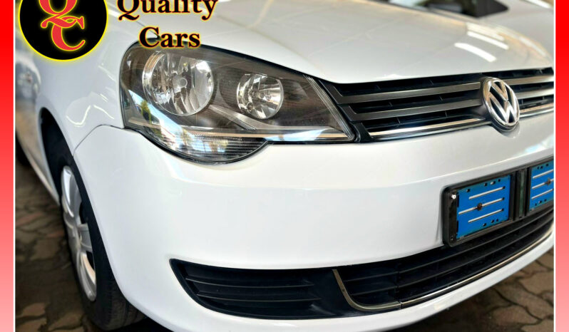 
								VOLKSWAGEN POLO VIVO 1.6 TRENTLINE full									