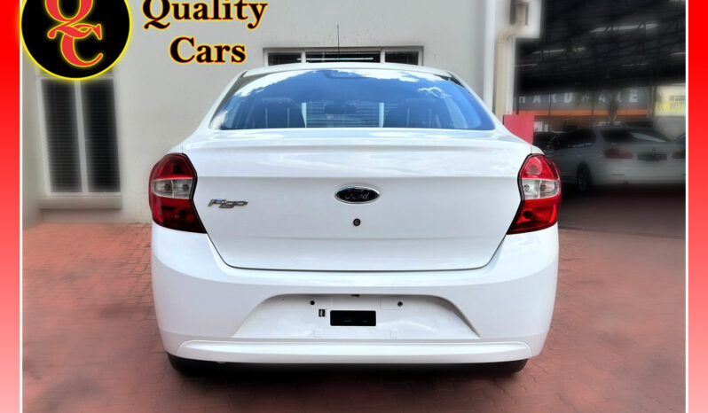 
								FORD FIGO 1.5 TITANIUM full									