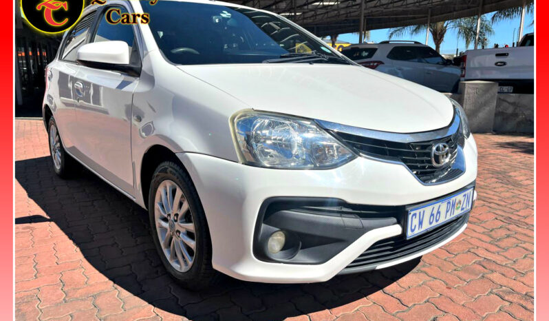 
								TOYOTA ETIOS 1.5 XS SPRINT full									