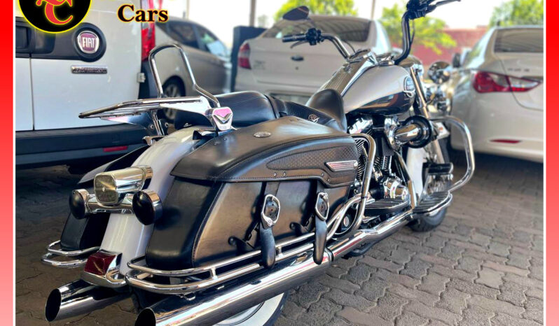 
								HARLEY DAVIDSON CVO ROAD KING full									