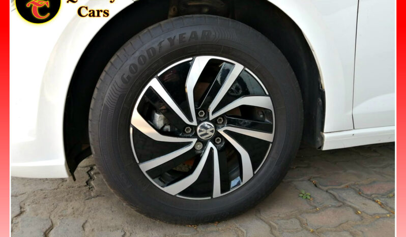 
								VW Polo 1.0 tsi Sporty Light on Fuel full									