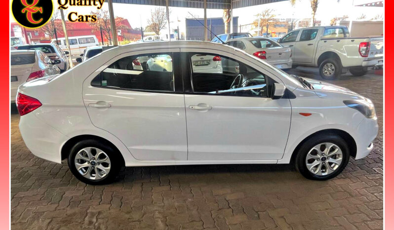 
								FORD FIGO 1.5 AMBIENTE full									