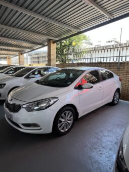 KIA CERATO 2.0 EX