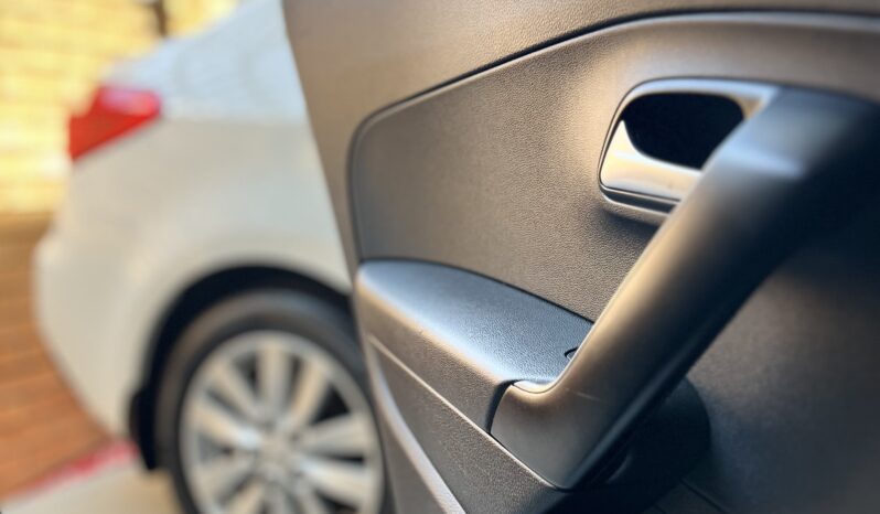 
								VOLKSWAGEN POLO GP 1.6 TRENDLINE full									