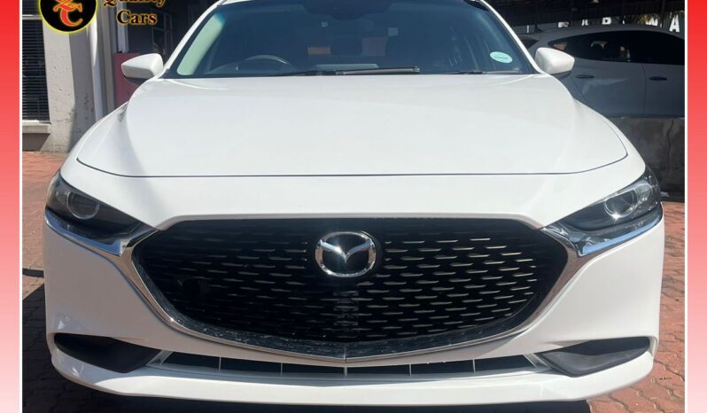 
								MAZDA 3 1.5 ACTIVE full									