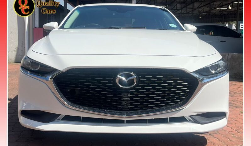 
								MAZDA 3 1.5 ACTIVE full									