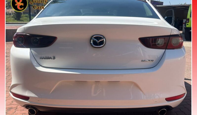 
								MAZDA 3 1.5 ACTIVE full									