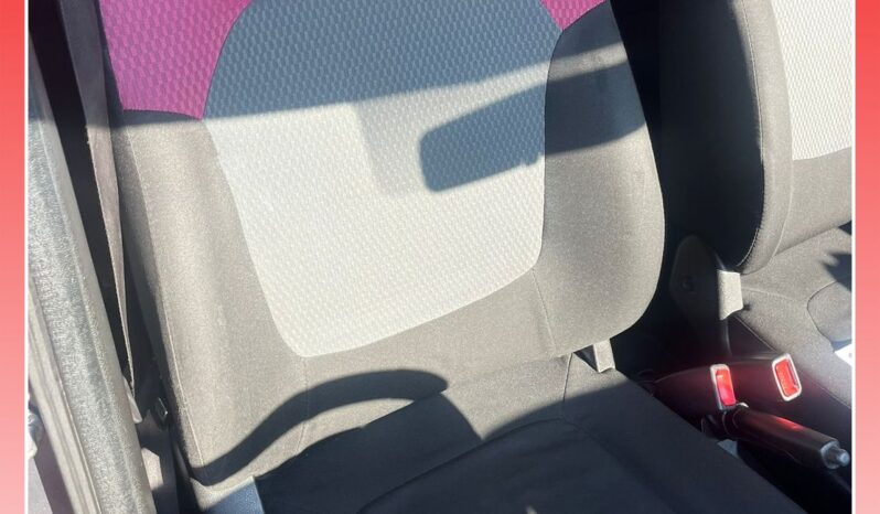 
								RENAULT KWID 1.0 DYNAMIC 5DR full									