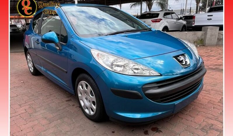 
								PEUGEOT 207 1.4 XR full									