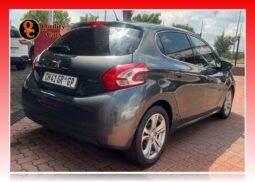 
										PEUGEOT 208 1.6 VTI ALLURE 5DR full									