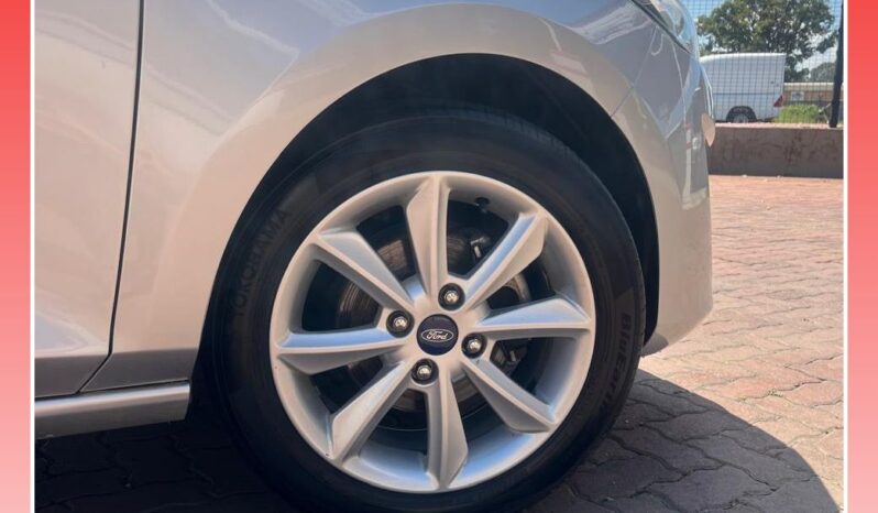 
								FORD FIESTA 1.0 ECOBOOST TREND full									