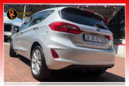 
										FORD FIESTA 1.0 ECOBOOST TREND full									