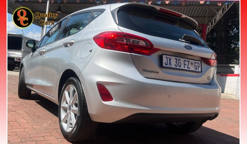 
								FORD FIESTA 1.0 ECOBOOST TREND full									