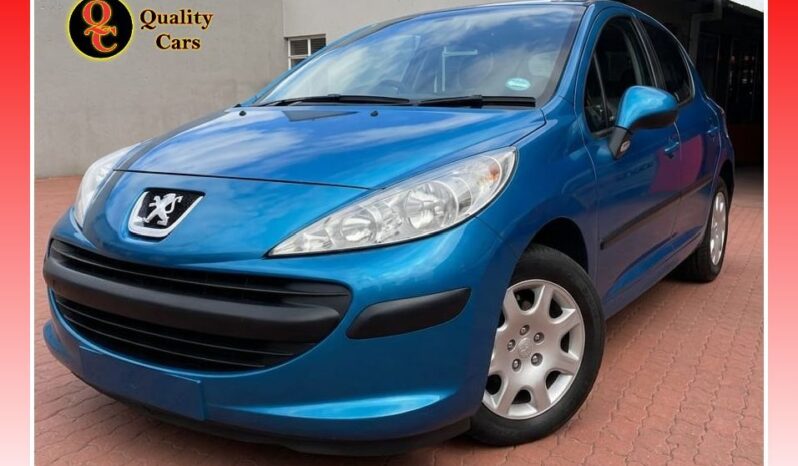 
								PEUGEOT 207 1.4 XR full									