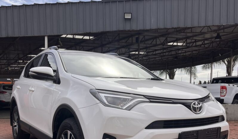 
								TOYOTA RAV 4 2.0 GX 2019 full									