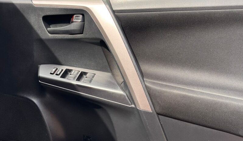 
								TOYOTA RAV 4 2.0 GX 2019 full									