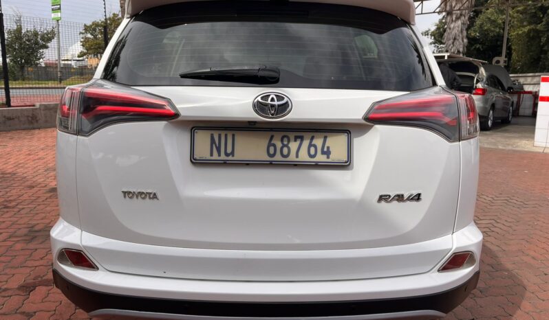 
								TOYOTA RAV 4 2.0 GX 2019 full									