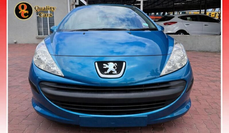 
								PEUGEOT 207 1.4 XR full									