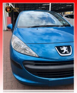 
										PEUGEOT 207 1.4 XR full									