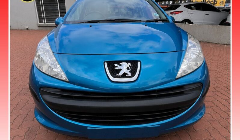 
								PEUGEOT 207 1.4 XR full									