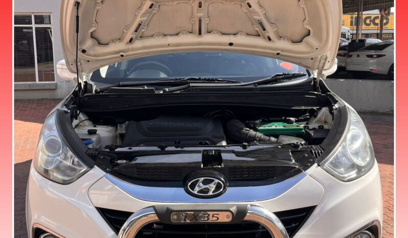 
								HYUNDAI IX35 A/T CRDI full									
