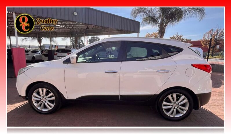 
								HYUNDAI IX35 A/T CRDI full									
