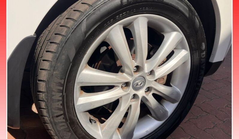 
								HYUNDAI IX35 A/T CRDI full									