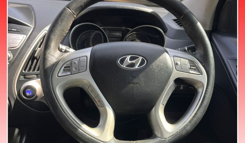 
								HYUNDAI IX35 A/T CRDI full									