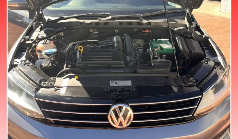 
								Volkswagen Jetta VI 1.4 TSI COMFORTLINE 2017 full									