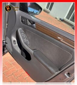 
										Volkswagen Jetta VI 1.4 TSI COMFORTLINE 2017 full									
