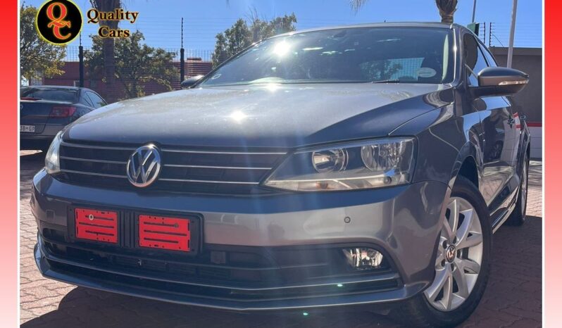 
								Volkswagen Jetta VI 1.4 TSI COMFORTLINE 2017 full									