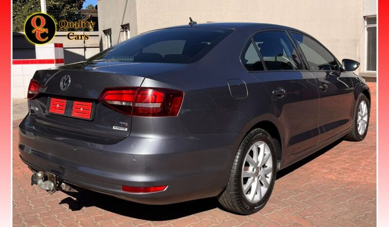 
								Volkswagen Jetta VI 1.4 TSI COMFORTLINE 2017 full									