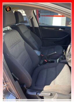 
										Volkswagen Jetta VI 1.4 TSI COMFORTLINE 2017 full									
