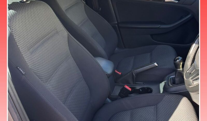 
								Volkswagen Jetta VI 1.4 TSI COMFORTLINE 2017 full									