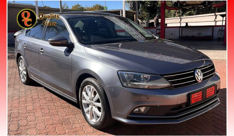 
								Volkswagen Jetta VI 1.4 TSI COMFORTLINE 2017 full									