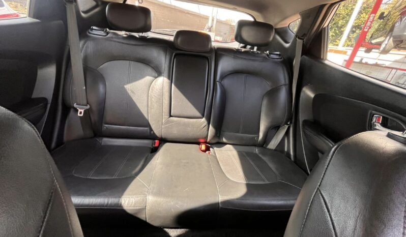 
								HYUNDAI IX35 A/T CRDI full									