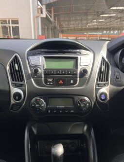 
										HYUNDAI IX35 A/T CRDI full									