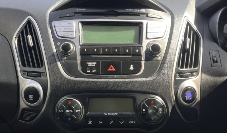 
								HYUNDAI IX35 A/T CRDI full									