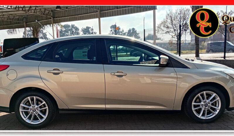
								2016 Ford Focus 1.0 EcoBoost Trend full									